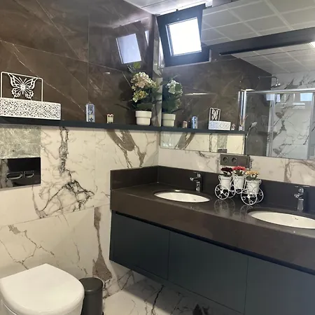 Villa Ozel Havuzlu Ve Saunali Muhtesem *
